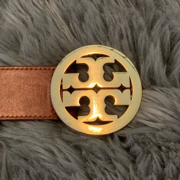 Tory Burch Logo Belt in Tan - Picture 2 of 7